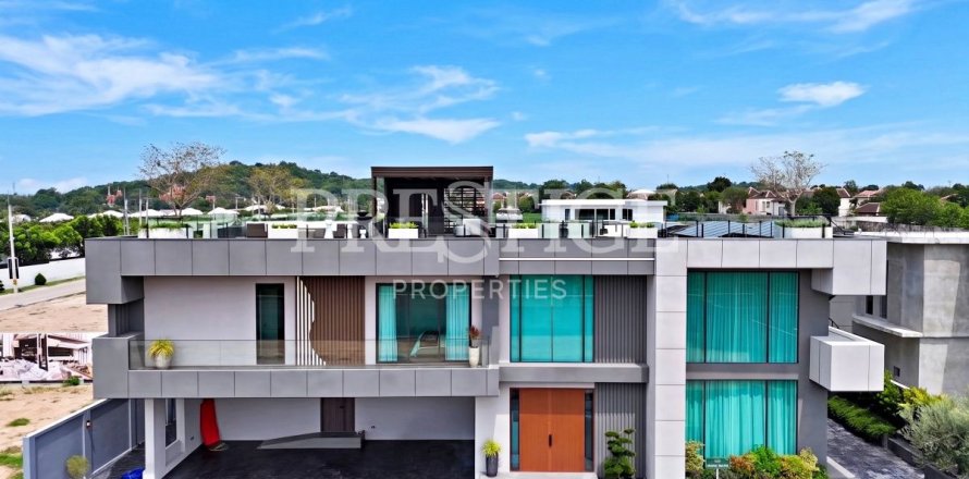Haus in Pattaya, Thailand 5 Schlafzimmer № 220696