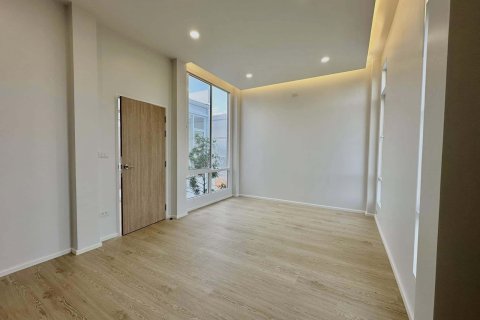 Villa in Saraphi, Thailand 3 bedrooms № 139353 - photo 30