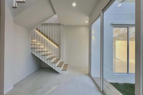 Villa in Saraphi, Thailand 3 bedrooms № 139353 - photo 20