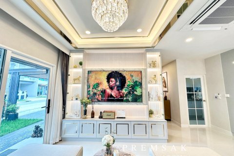 House in Khlong Luang, Thailand 4 bedrooms № 161713 - photo 7