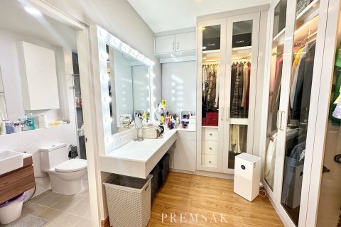 House in Khlong Luang, Thailand 4 bedrooms № 161713 - photo 28