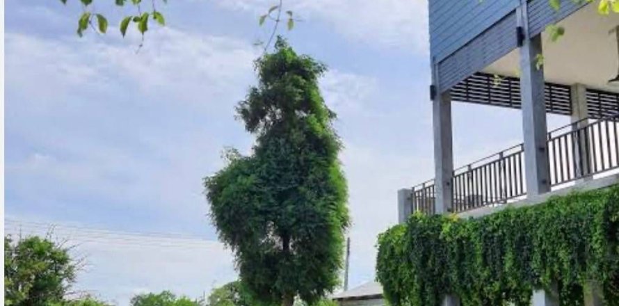 Maison à Pak Chong, Thaïlande 6 chambres № 161716