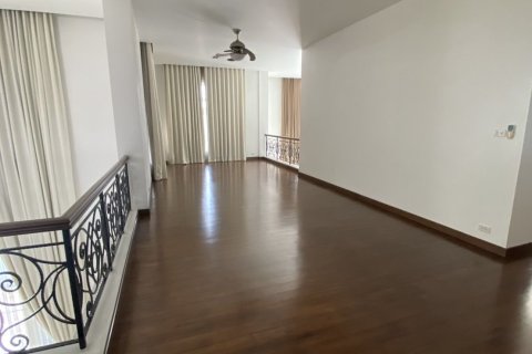 Maison à Pak Kret, Thaïlande 4 chambres № 161714 - photo 19