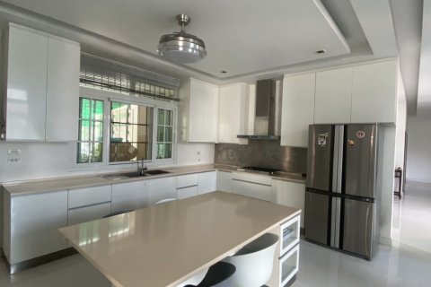 Maison à Pak Kret, Thaïlande 4 chambres № 161714 - photo 7