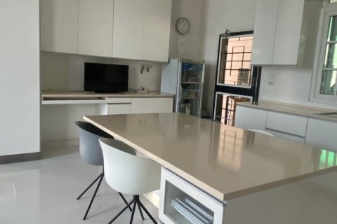 Maison à Pak Kret, Thaïlande 4 chambres № 161714 - photo 8