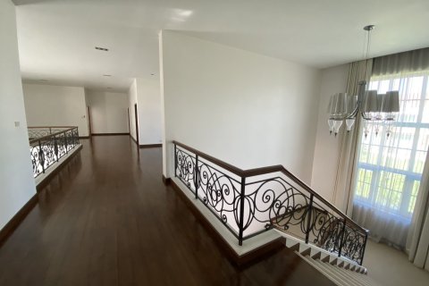 Maison à Pak Kret, Thaïlande 4 chambres № 161714 - photo 15