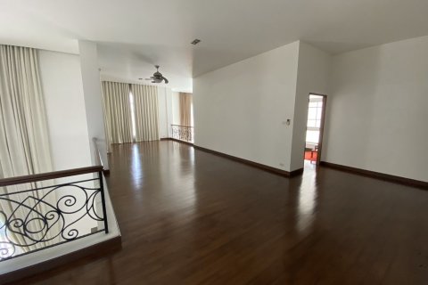 Maison à Pak Kret, Thaïlande 4 chambres № 161714 - photo 13