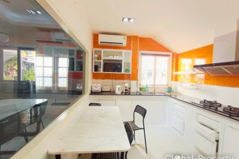 House in Pattaya, Thailand 2 bedrooms № 233482 - photo 15