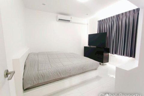 House in Pattaya, Thailand 2 bedrooms № 233482 - photo 17