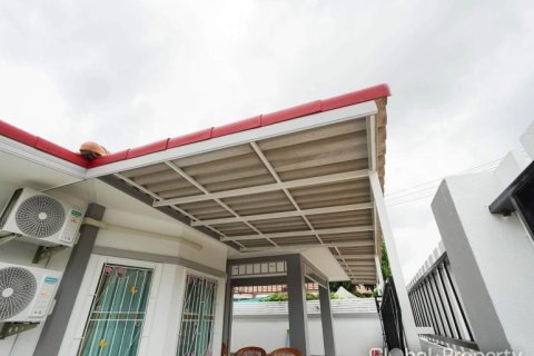 Casa de 4 dormitorios en Pattaya, Tailandia № 233483 - foto 4