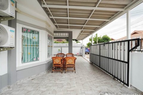 Casa de 4 dormitorios en Pattaya, Tailandia № 233483 - foto 9