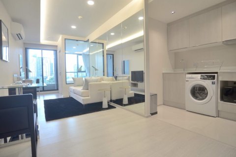 Studio dans le Condo à Khlong Toei, Bangkok, Thaïlande № 139809 - photo 2