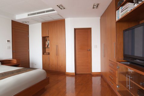 Кондоминиум с 2 спальнями в Сатхоне, Бангкок, Таиланд № 144153 - фото 15