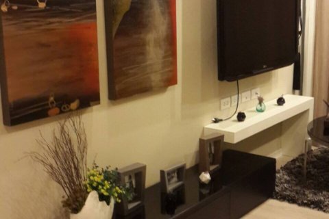 Condo in Bangkok, Thailand, 1 bedroom  № 144154 - photo 2