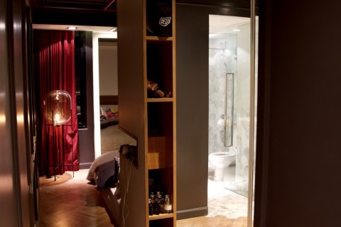 Кондоминиум с 2 спальнями в Бангкоке, Таиланд № 144156 - фото 4