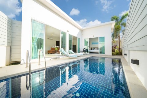 Villa in Phuket, Thailand 3 bedrooms № 161805
