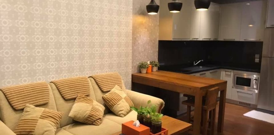 Studio dans le Condo à Watthana, Bangkok, Thaïlande  № 161807