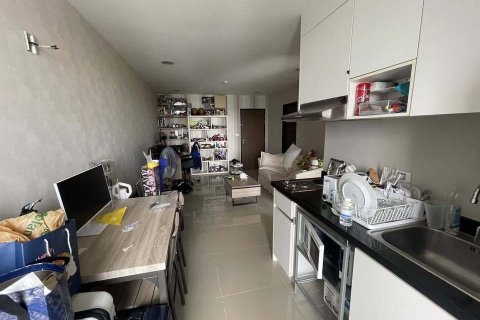 Studio in the Condo in Phaya Thai, Bangkok, Thailand  № 167409 - photo 5