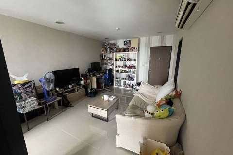 Studio in the Condo in Phaya Thai, Bangkok, Thailand  № 167409 - photo 2