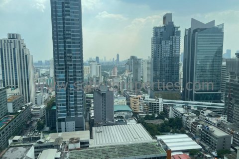 Кондоминиум с 2 спальнями в Бангкоке, Таиланд № 143459 - фото 11