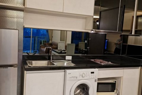 Кондоминиум с 1 спальней в Пхракханонге, Бангкок, Таиланд № 143453 - фото 7