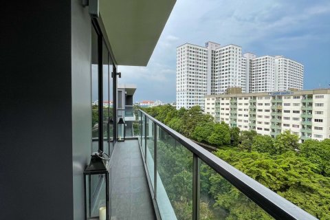 Condo in Bangkok, Thailand, 3 bedrooms  № 143454 - photo 24