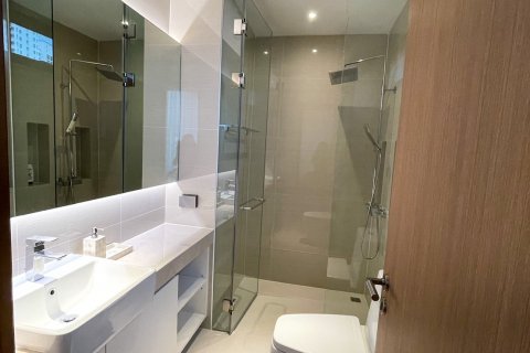 Condo in Bangkok, Thailand, 3 bedrooms  № 143454 - photo 18