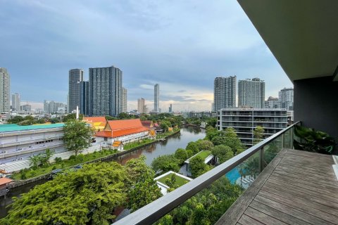 Condo in Bangkok, Thailand, 3 bedrooms  № 143454 - photo 25