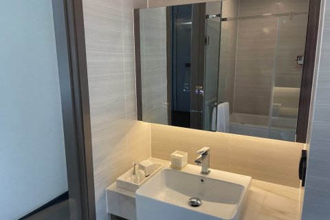 Condo in Bangkok, Thailand, 2 bedrooms  № 143457 - photo 10