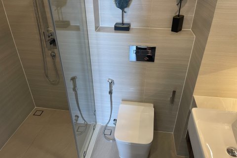 Condo in Bangkok, Thailand, 2 bedrooms  № 143457 - photo 11