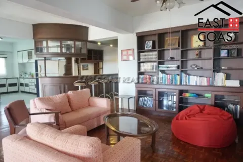 Condominio de 2 dormitorios en Pattaya, Tailandia № 212972 - foto 2