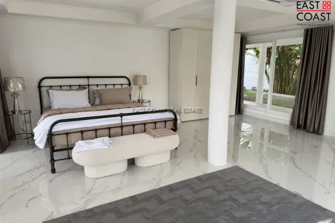 Casa de 5 dormitorios en Pattaya, Tailandia № 212974 - foto 22