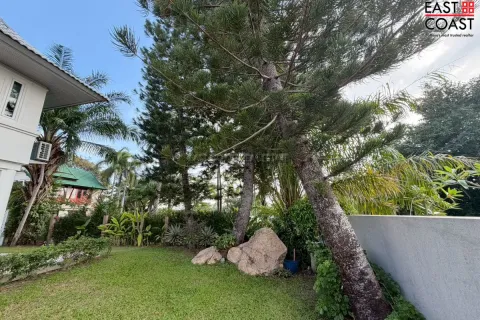 Casa de 5 dormitorios en Pattaya, Tailandia № 212974 - foto 8