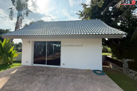 Casa de 5 dormitorios en Pattaya, Tailandia № 212974 - foto 15