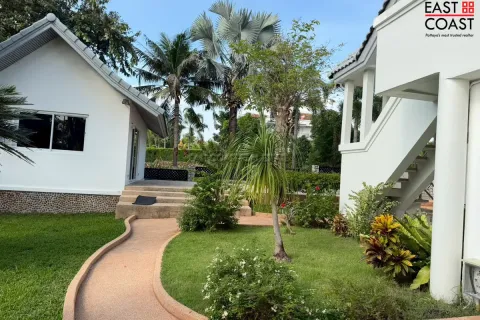 Casa de 5 dormitorios en Pattaya, Tailandia № 212974 - foto 23