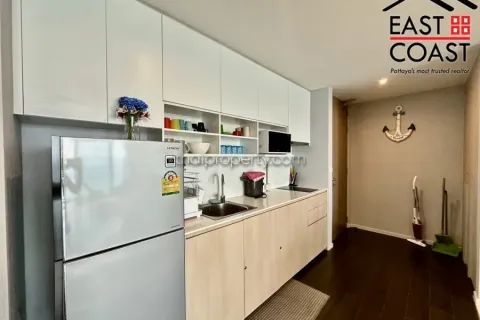 Condominio de 3 dormitorios en Jomtien Beach, Pattaya, Tailandia № 212973 - foto 4