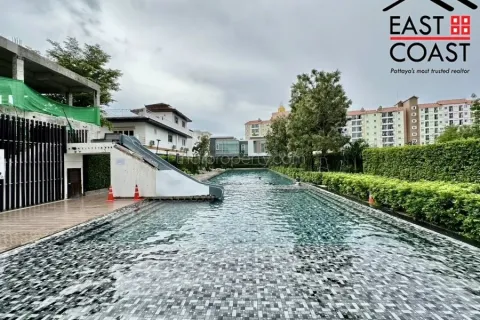 Condominio de 3 dormitorios en Jomtien Beach, Pattaya, Tailandia № 212973 - foto 18
