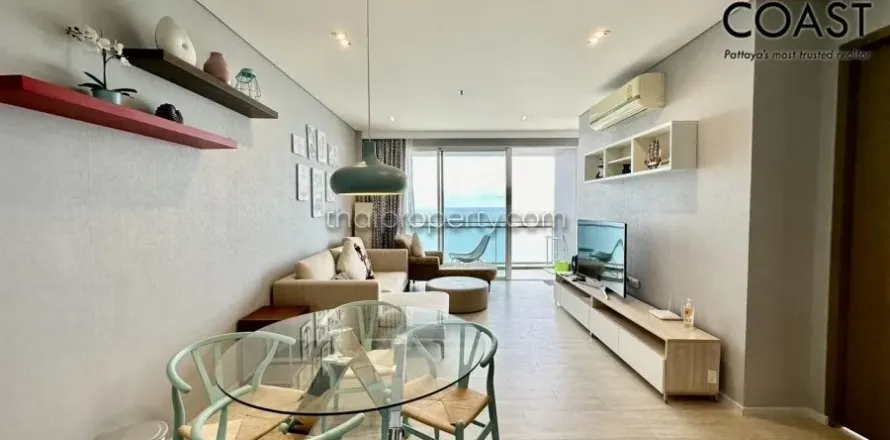 Condominio de 3 dormitorios en Jomtien Beach, Pattaya, Tailandia № 212973