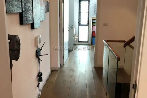 Casa de 4 dormitorios en Pattaya, Tailandia № 212971 - foto 8