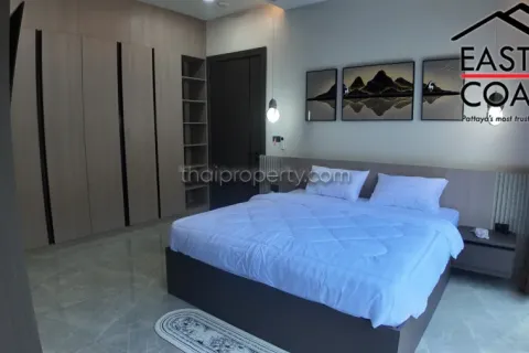 Casa de 3 dormitorios en Pattaya, Tailandia № 212814 - foto 2