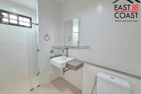 Casa de 3 dormitorios en Pattaya, Tailandia № 212813 - foto 11