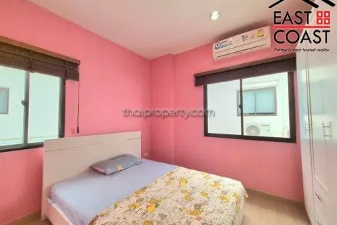Casa de 3 dormitorios en Pattaya, Tailandia № 212813 - foto 7