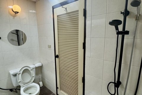 Condo in Bang Na, Bangkok, Thailand, 2 bedrooms  № 161333 - photo 15