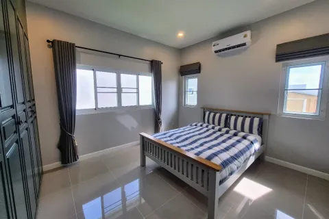 House in Hua Hin, Thailand 3 bedrooms № 161330 - photo 17