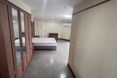 Condo à Watthana, Bangkok, Thaïlande, 4 chambres  № 161335 - photo 14