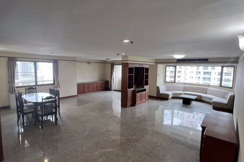Condo à Watthana, Bangkok, Thaïlande, 4 chambres  № 161335 - photo 20