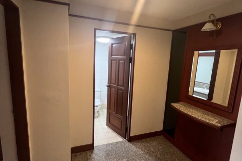 Condo à Watthana, Bangkok, Thaïlande, 4 chambres  № 161335 - photo 4