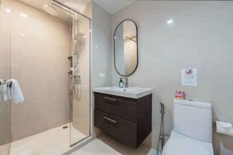Condo in Kathu, Thailand, 2 bedrooms  № 156901 - photo 4