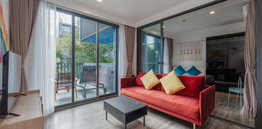 Condo in Kathu, Thailand, 2 bedrooms  № 156901