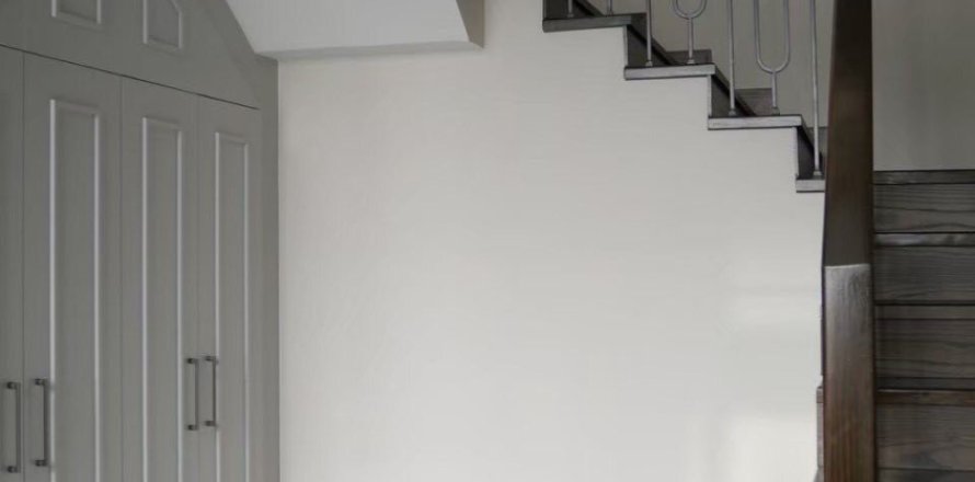 Maison à Bangkok, Thaïlande 4 chambres № 173171